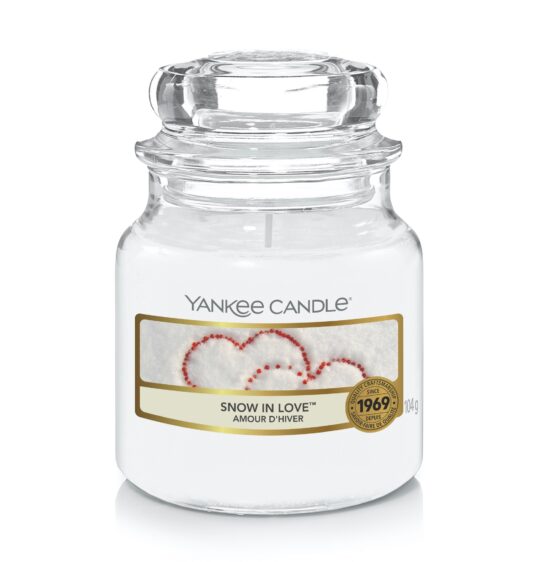 Snow In Love Housewarmer Small Jar by Yankee Candle - 1249717E