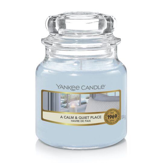 A Calm & Quiet Place Housewarmer Small Jar by Yankee Candle - 1577137E