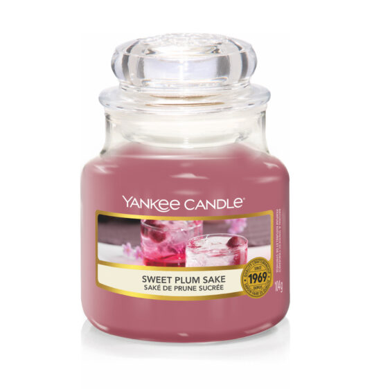Sweet Plum Sake Housewarmer Small Jar by Yankee Candle - 1633556E
