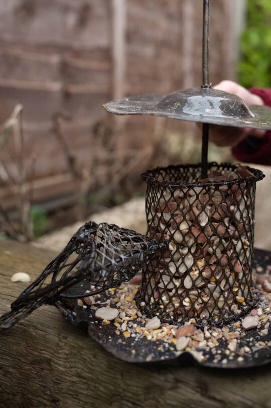Mesh Cage Bird Feeder With Mesh Bird Metal Garden Sculpture by Chi-Africa - BF009